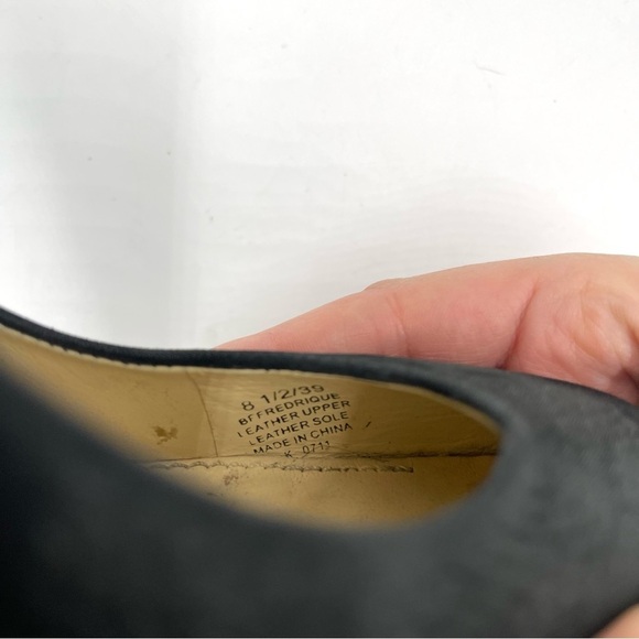 Brian Atwood Frédérique black satin suede round toe heels size 8.5 - Picture 8 of 9